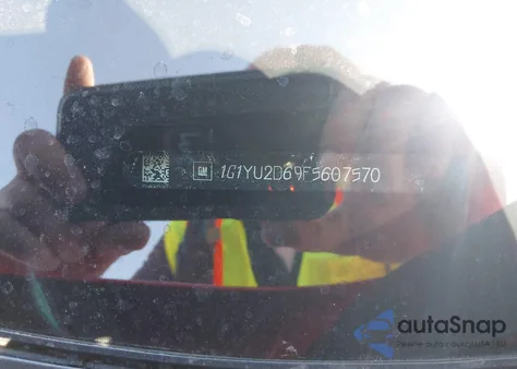 2015 Chevrolet Corvette Z06 из США, поврежденный, VIN 1G1YU2D69F5607570